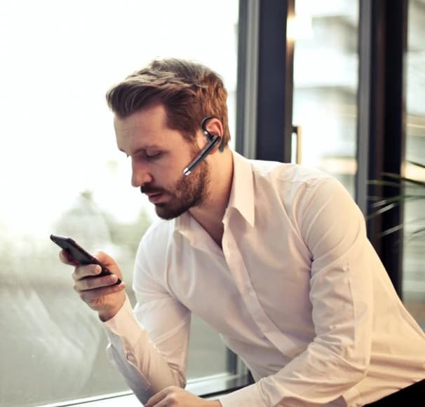 🎧 سماعة العمل و السياقة الاحترافية YYK-520مع حافظة شحن- Casque professionnel de travail et de conduite YYK-520 avec boîtier de charge - Image 5